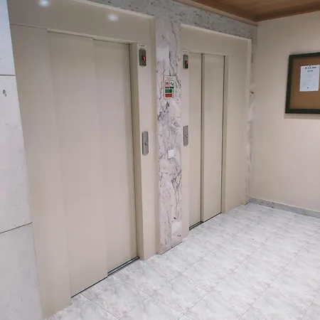 Welkome Estadio T2 *