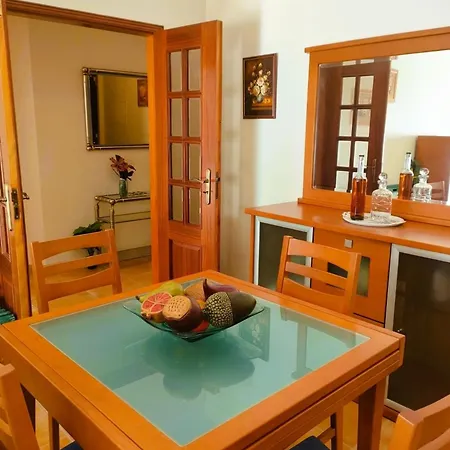 Welkome Estadio T2 *